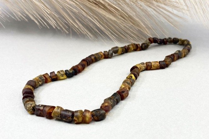 Gintariniai vyriški karoliai