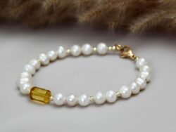Perlų apyrankė su gintaru