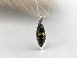 Gintarinis pakabukas su sidabru